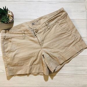AE- Khaki, Stretch Shorts Sz: 8
